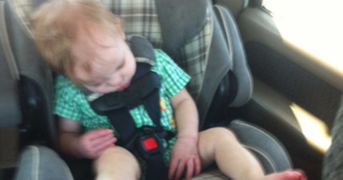 Mom warns about the proper use of baby car seats after losing her