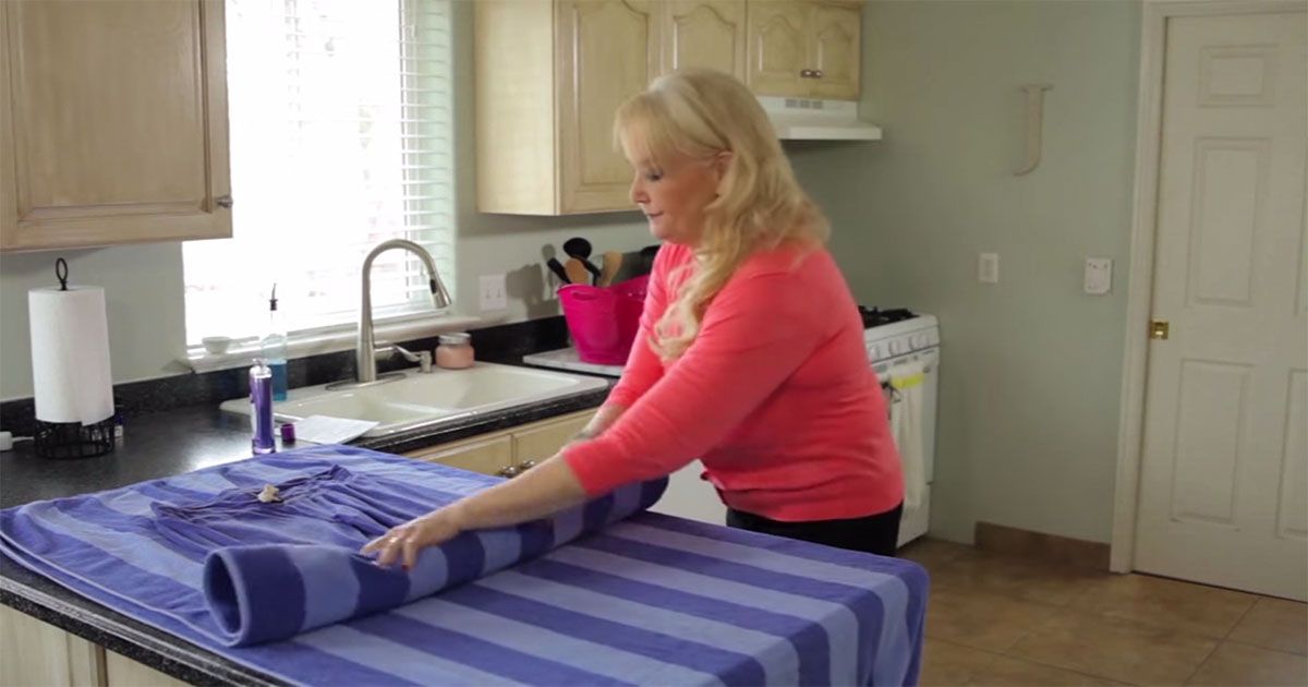 Woman Demonstrates A Simple Method For "UnShrinking" Clothes SF Globe