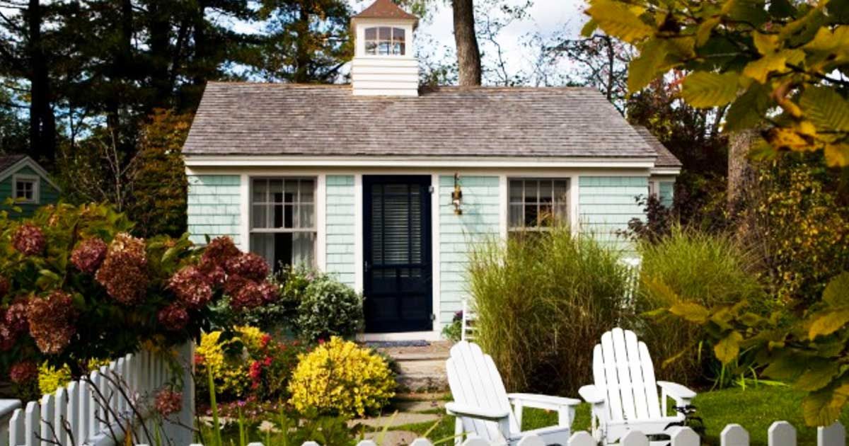 to the Sandpiper cottage in Cabot Cove