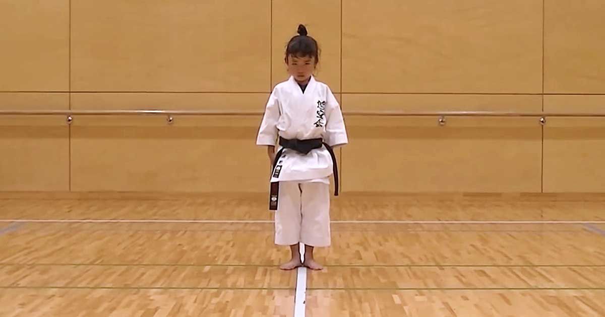 Little Girl Is A Martial Arts Master SF Globe