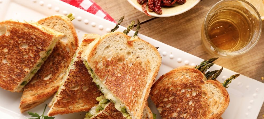 Spicy Smashed Avocado, Asparagus, And Dill Havarti Grilled Cheese Recipe and Video