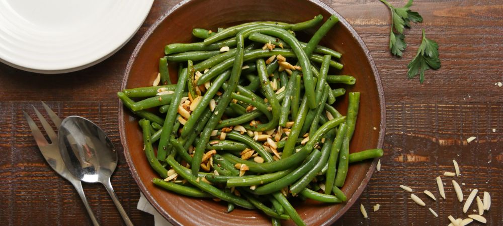 These Flavorful Green Beans With Almonds Can Be Thrown Together In Just 15 Minutes Recipe and Video