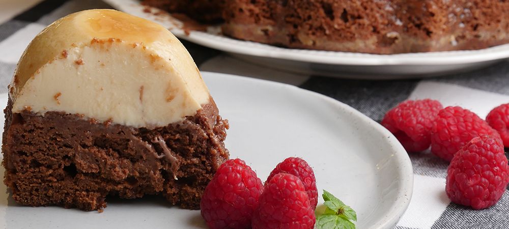 Get The Best Of Both Worlds With This One-pan Chocoflan Dessert! Recipe and Video