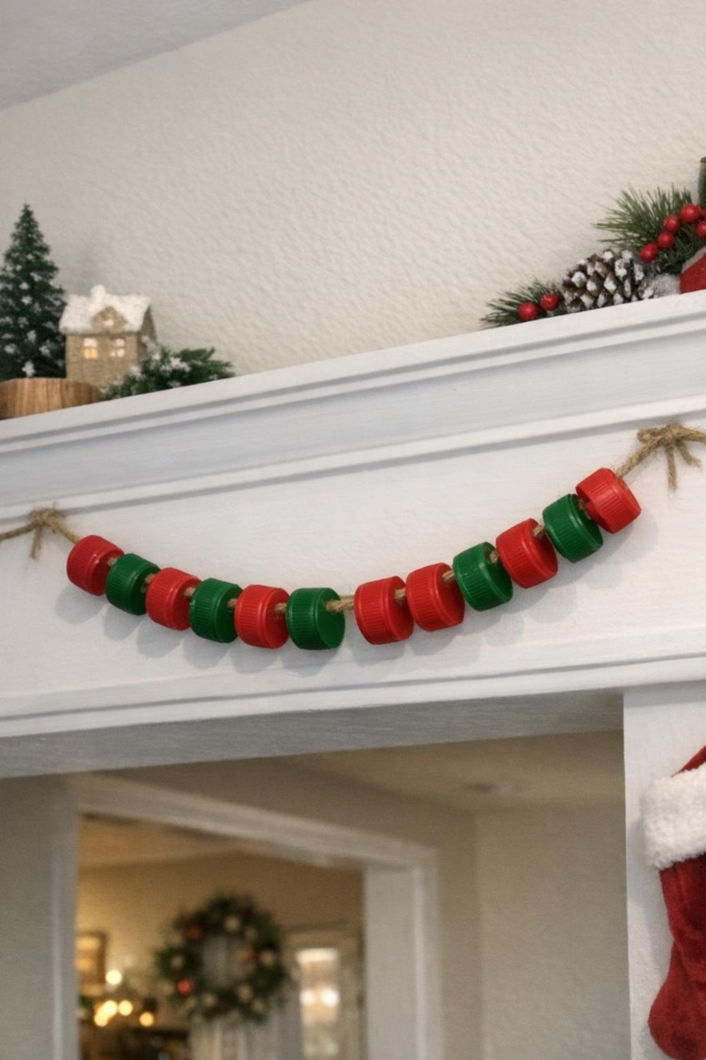 Red and green bottle cap Christmas garland