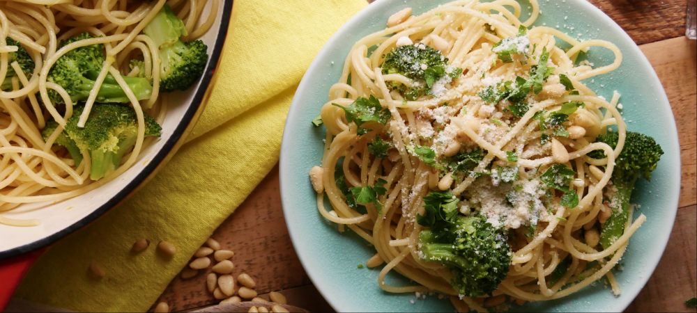 Vegetarian Lemon Pasta With Pine Nuts And Broccoli Recipe and Video