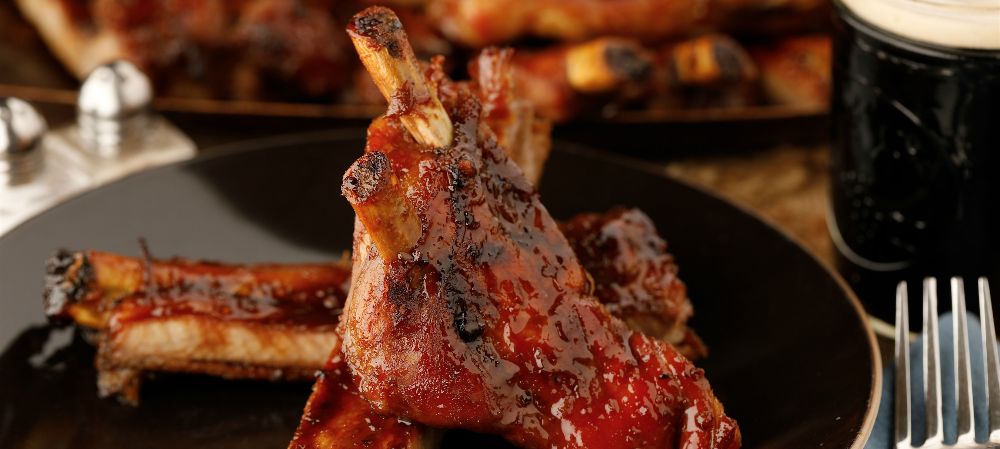 Southern Roadhouse Ribs Recipe: You'll Be Able To Fill Even The Biggest Appetite For That Cowboy You Know!  Recipe and Video