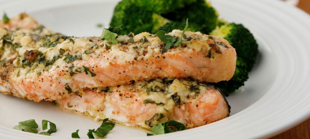 Low-carb Garlic Parmesan Salmon Recipe and Video