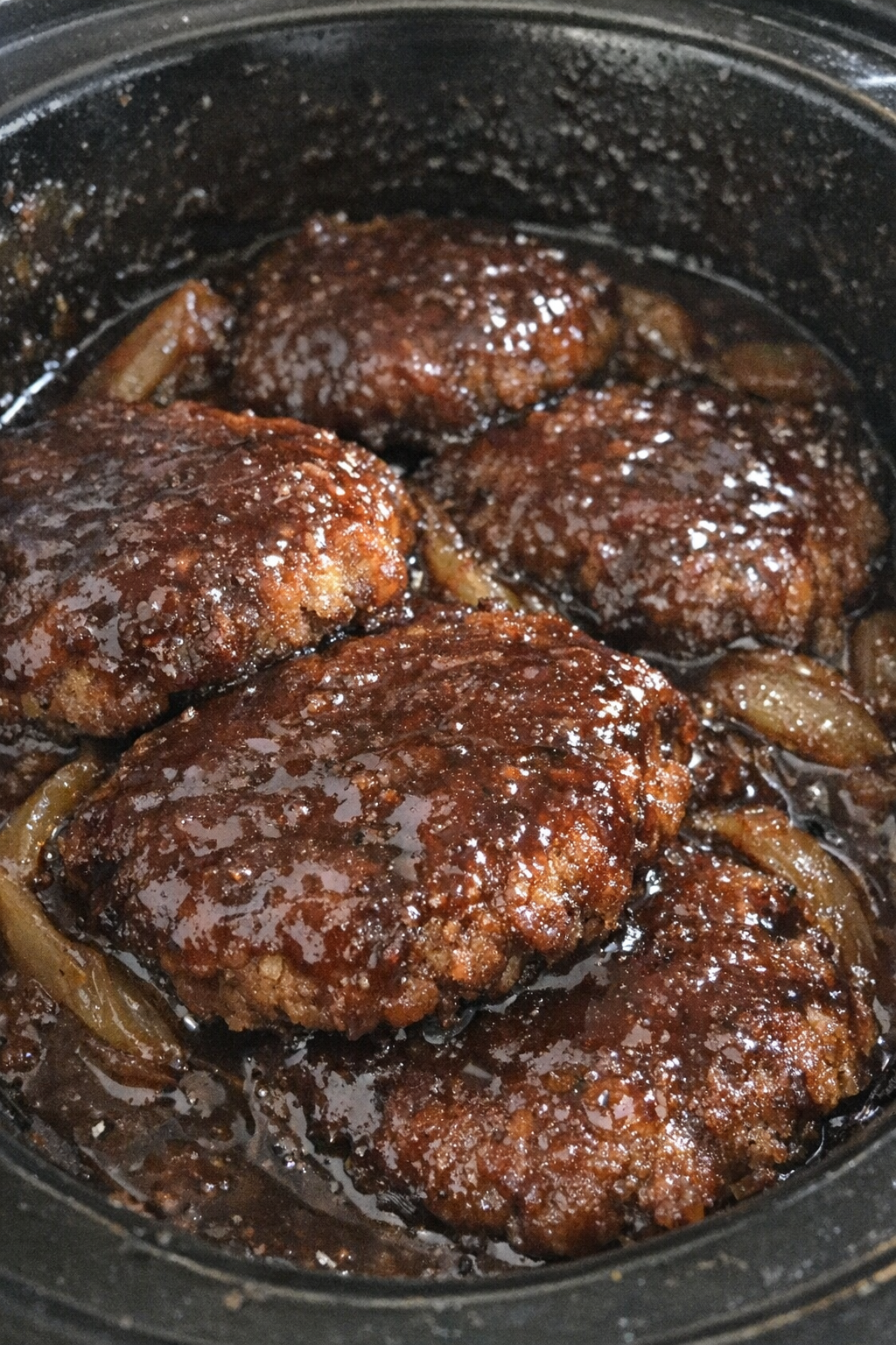 Slow cooker pork patties with dark glaze