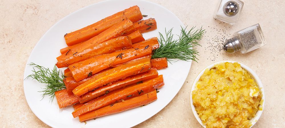 This 6-ingredient Slow Cooker Recipe Turns Carrots Into A Gourmet Treat Recipe and Video