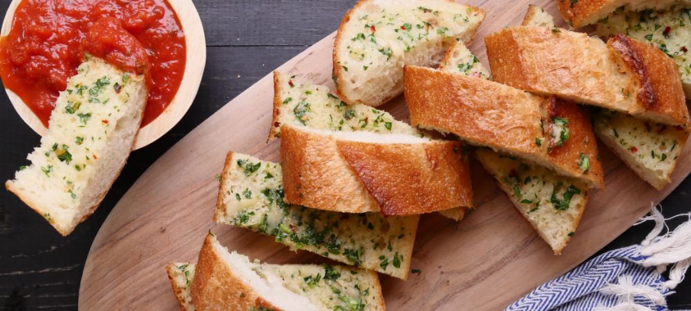 Grilled Garlic Bread Is The Perfect Summer Side Recipe and Video