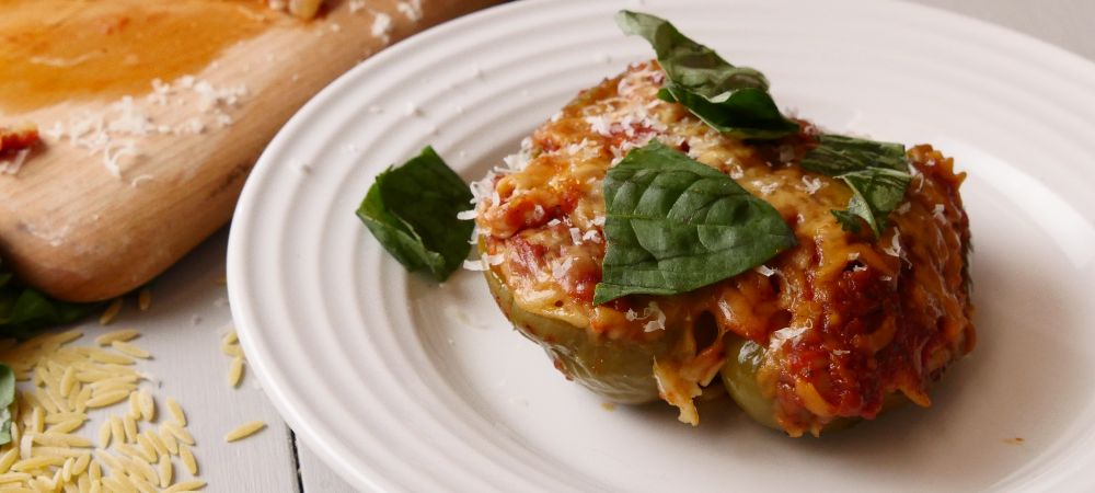 This Tasty Slow Cooker Pizza Stuffed Peppers Requires Only 10 Mins Of Prep  Recipe and Video