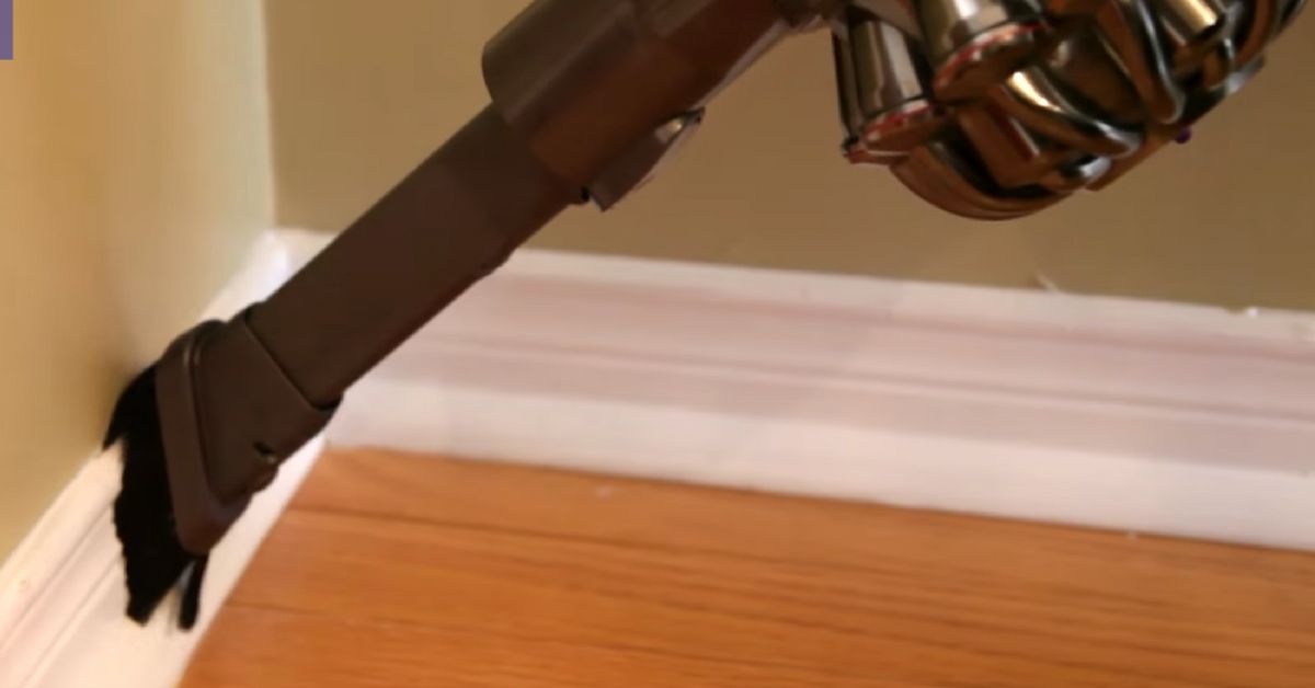 8 tips for cleaning walls and baseboards