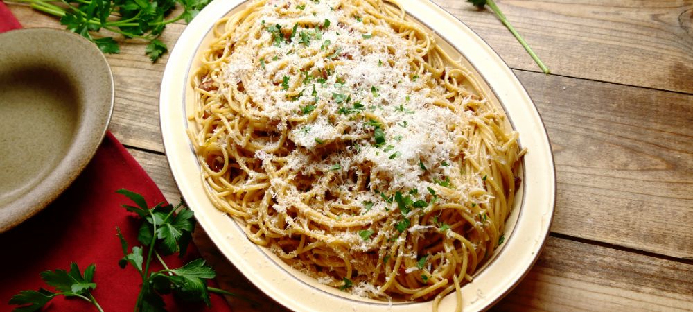 Spaghetti Carbonara That's So Quick You'd Better Decant The Wine First Recipe and Video
