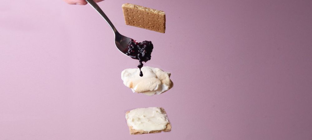 Instagram-worthy Blackberry White Chocolate S'mores In Just 7 Minutes Recipe and Video