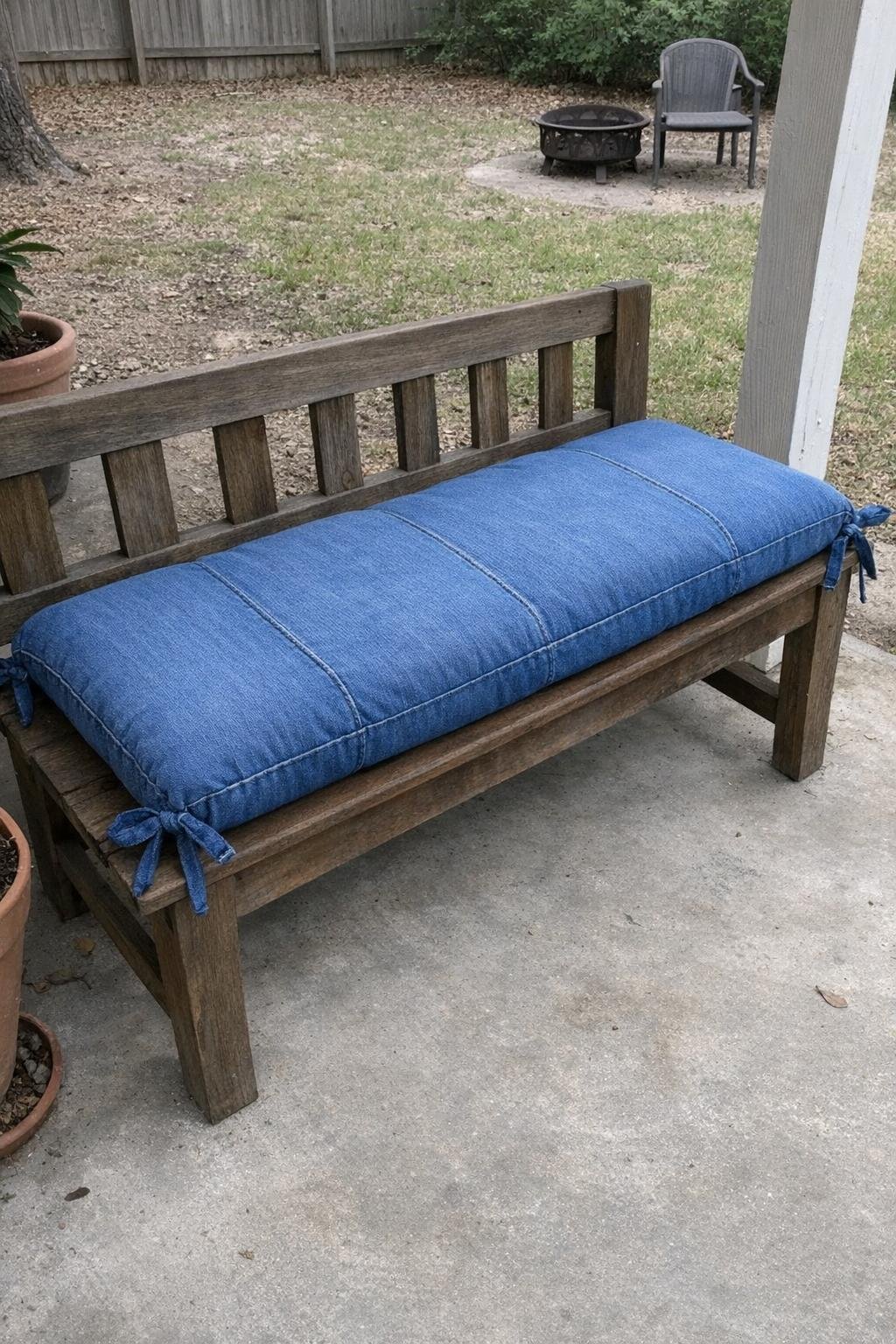 Outdoor bench cushion